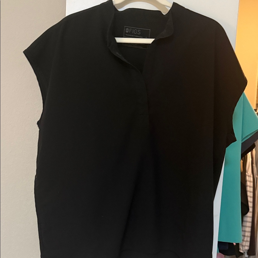 FIGS Black Sleeveless Split-Neck Top